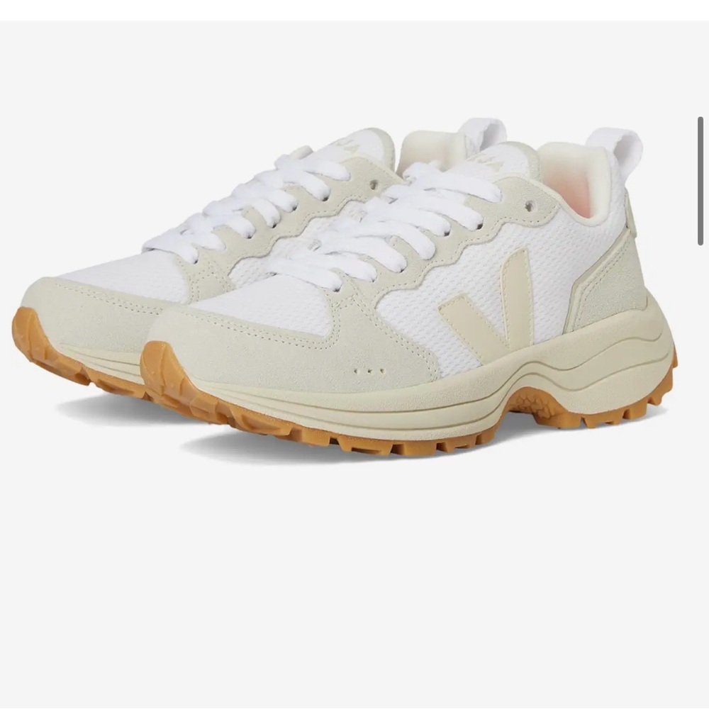 Veja Venturi II Women's White Pierre Sneaker